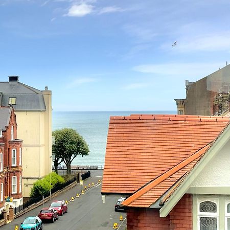 Apartment Victoria With Free Parking Scarborough Buitenkant foto