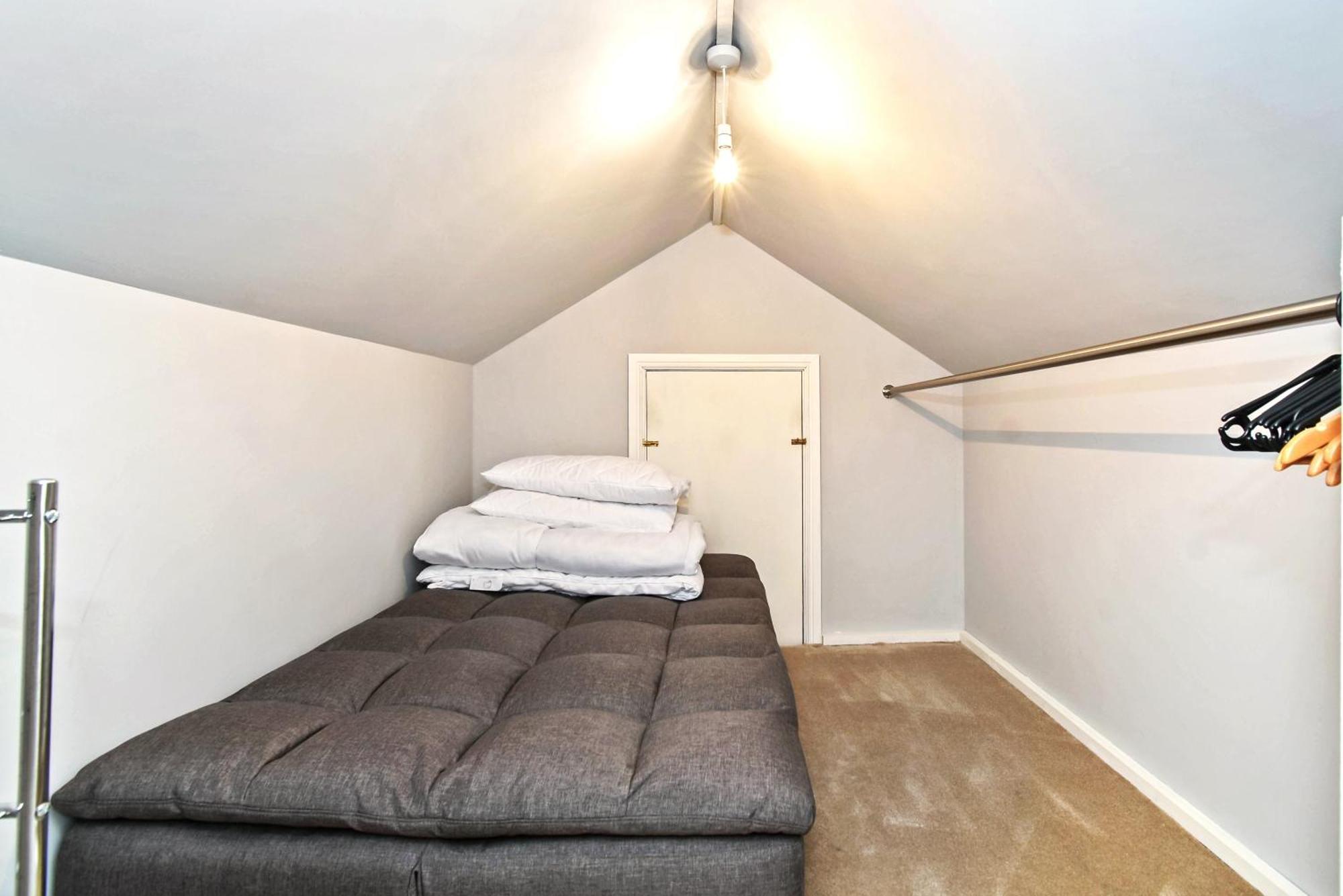 Apartment Victoria With Free Parking Scarborough Buitenkant foto