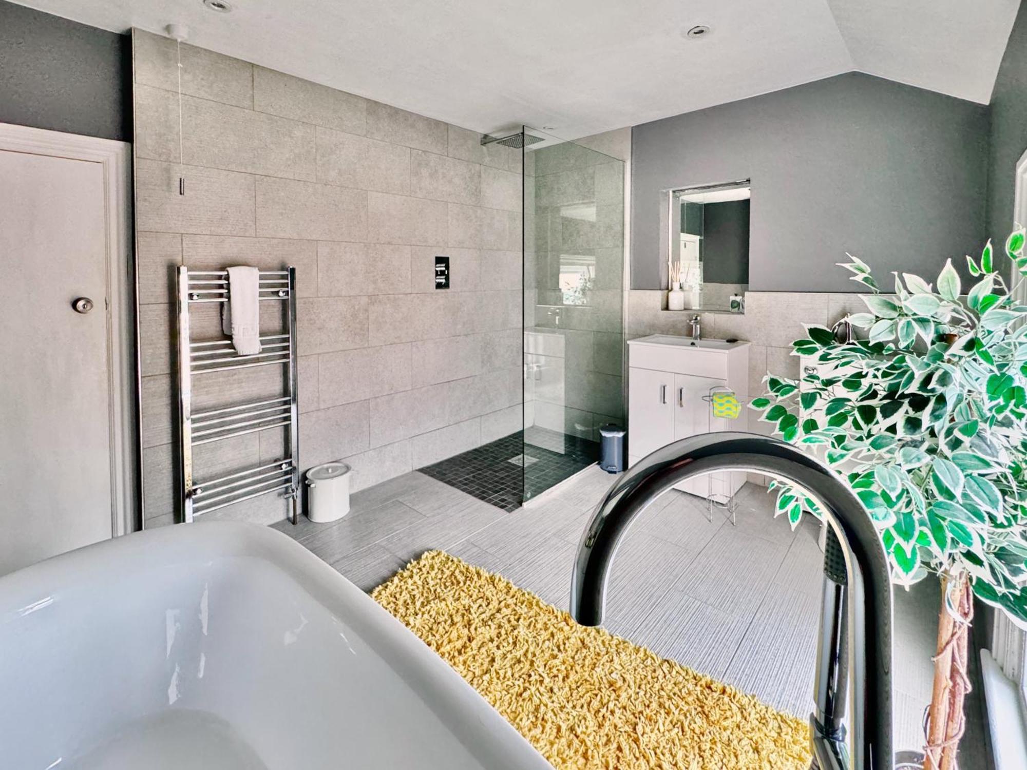 Apartment Victoria With Free Parking Scarborough Buitenkant foto
