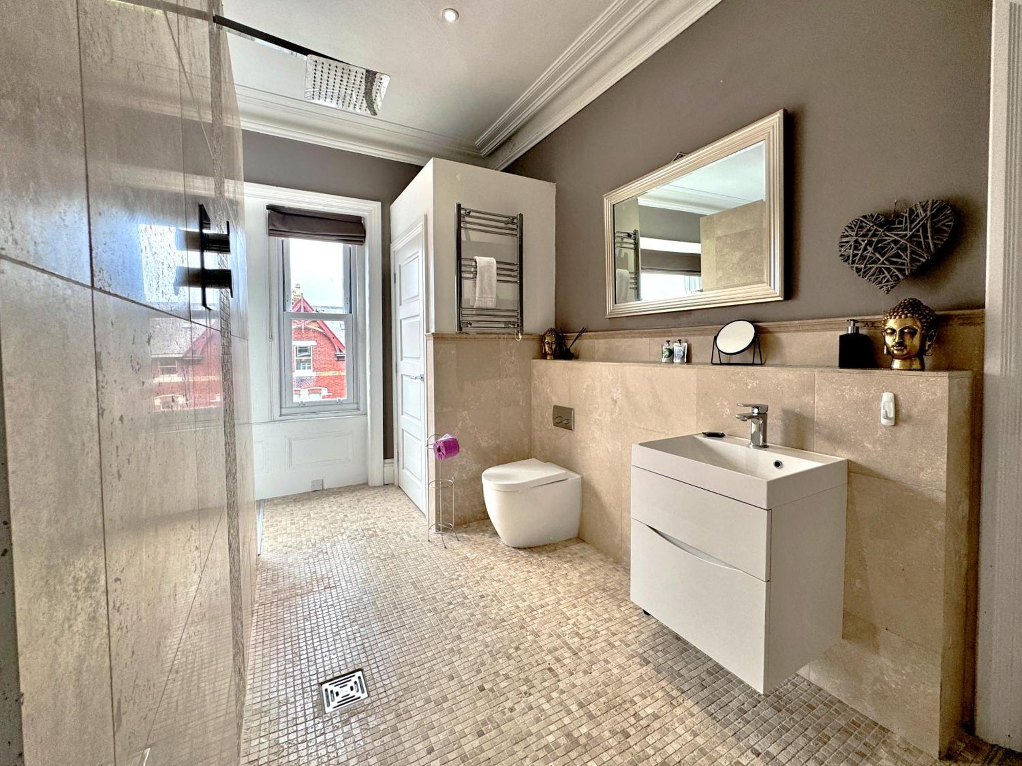 Apartment Victoria With Free Parking Scarborough Buitenkant foto